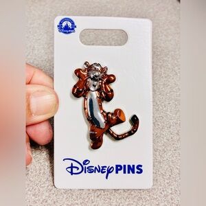 Disney Parks Tigger Metallic Shiny Pin